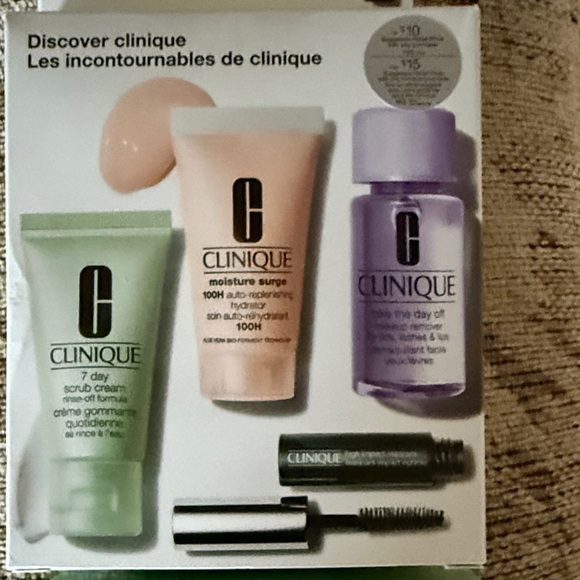 Clinique Skincare Essentials Set - Pink, Green, Purple - Picture 3 of 4